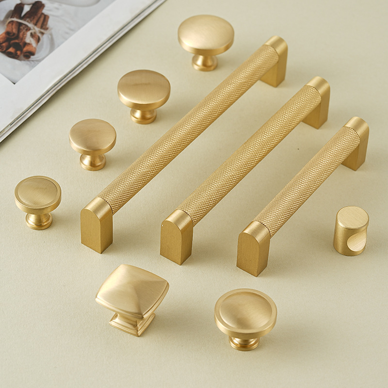 Maçaneta de latão laminado de  - Furniture Hardware High End avaliação e preço